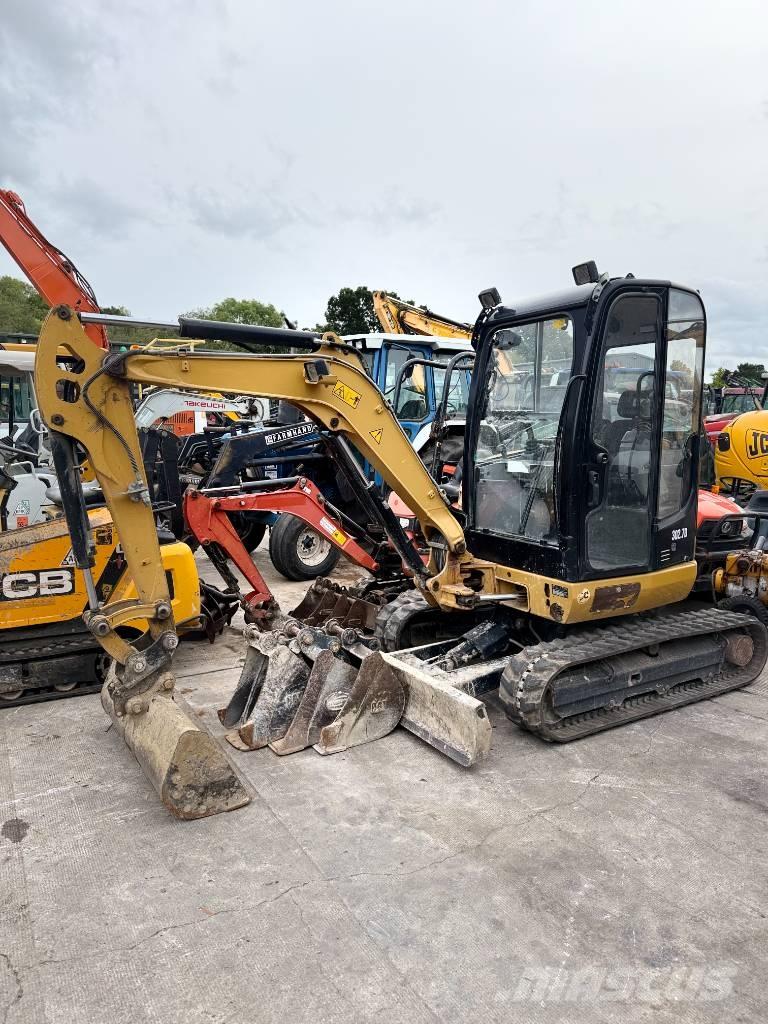 CAT 302.7 D CR Minikoparki