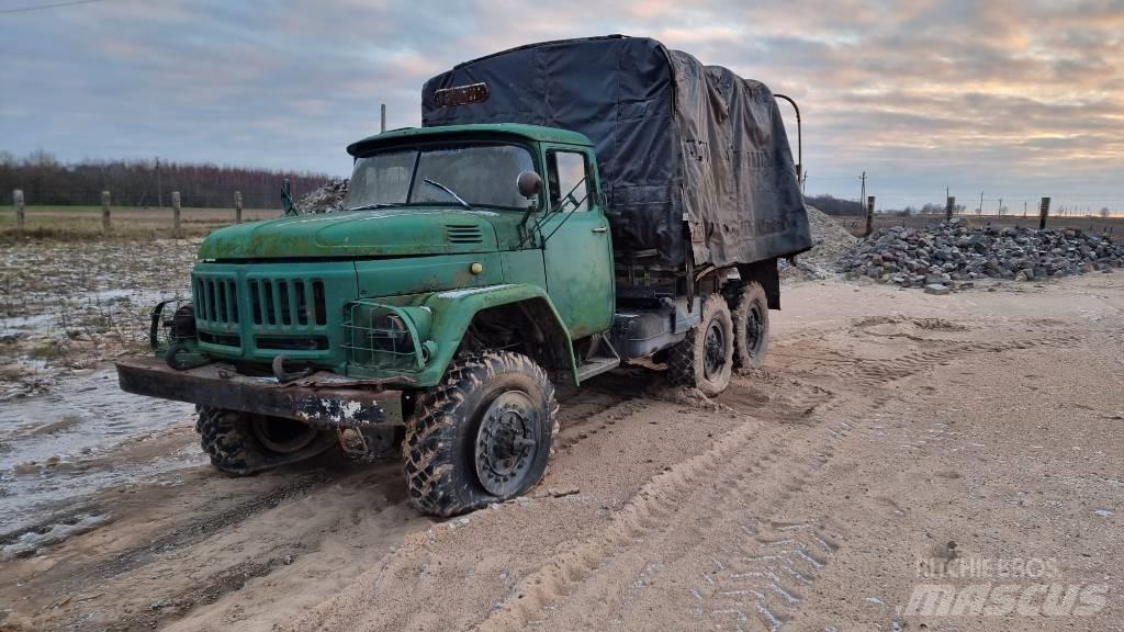 ZIL 157 K 6x6 Samochody ciężarowe ze skrzynią zamkniętą