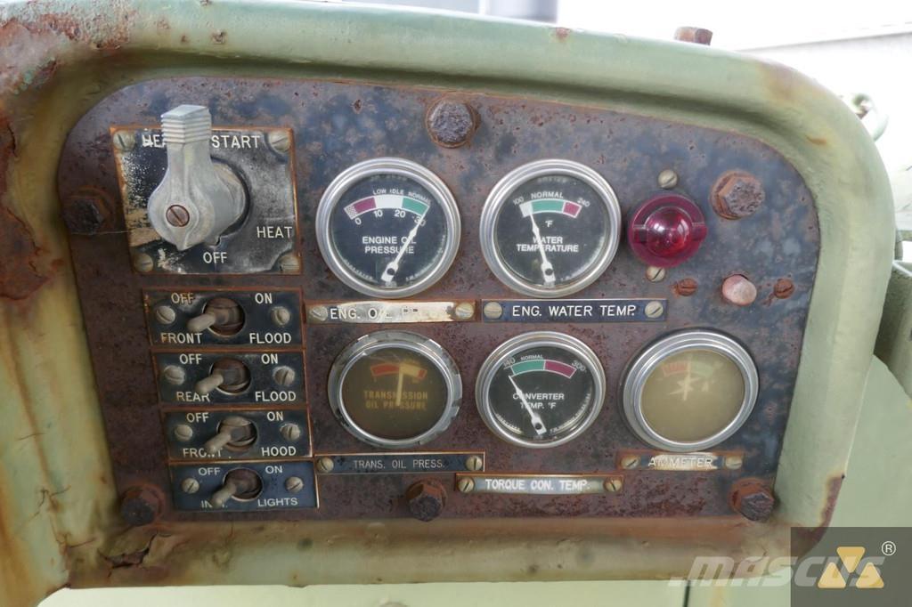 CAT D7F Ex-army Spycharki gąsienicowe