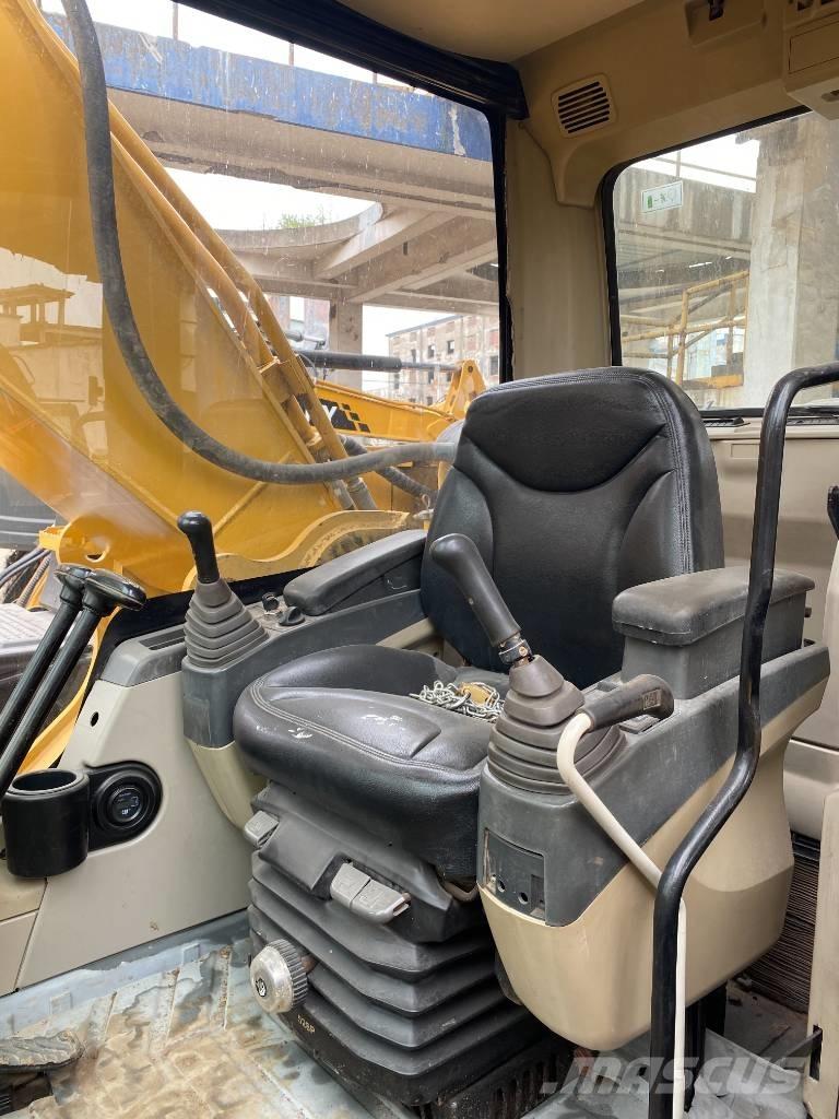 CAT 330 D Koparki gąsienicowe