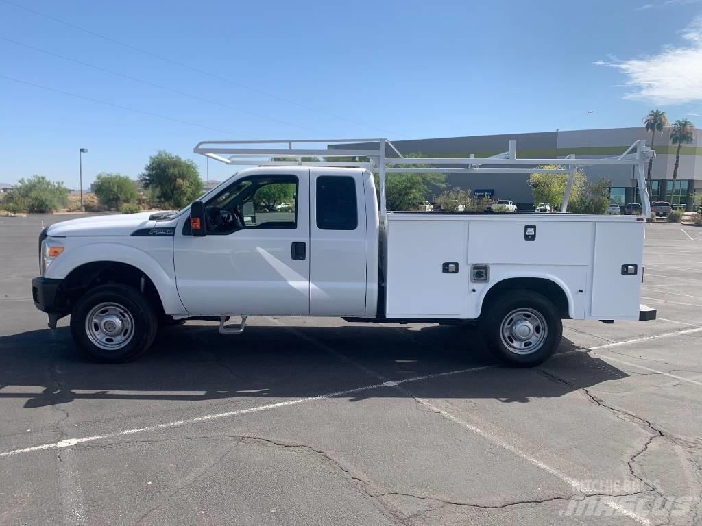 Ford F 250 XL SD Maszyny komunalne
