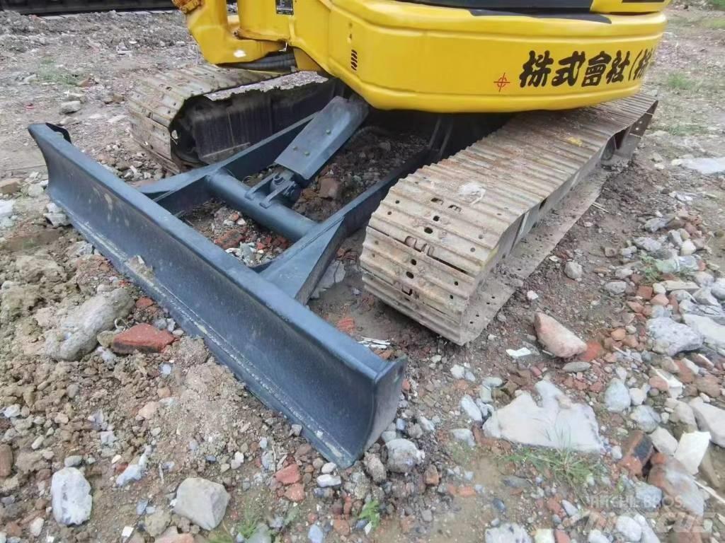 Komatsu PC40 Koparki gąsienicowe