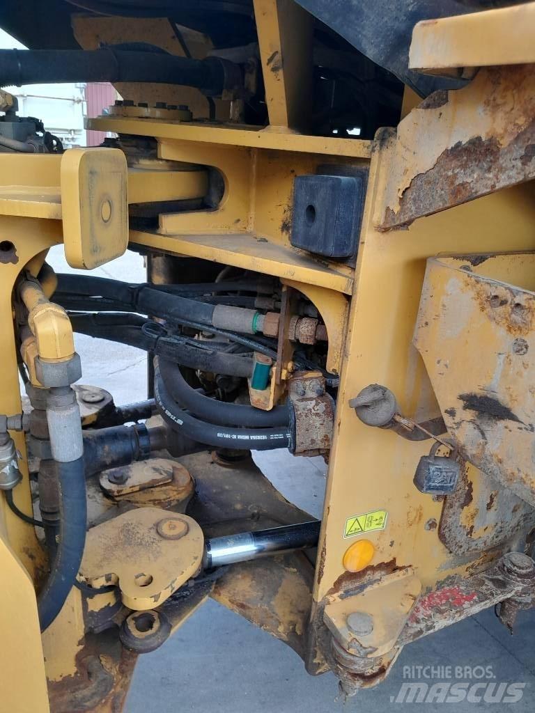 CAT 938 M Ładowarki kołowe