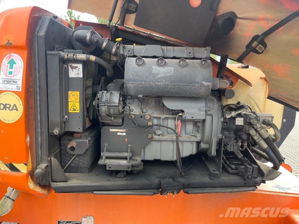 JLG 600 AJ Podnośniki przegubowe