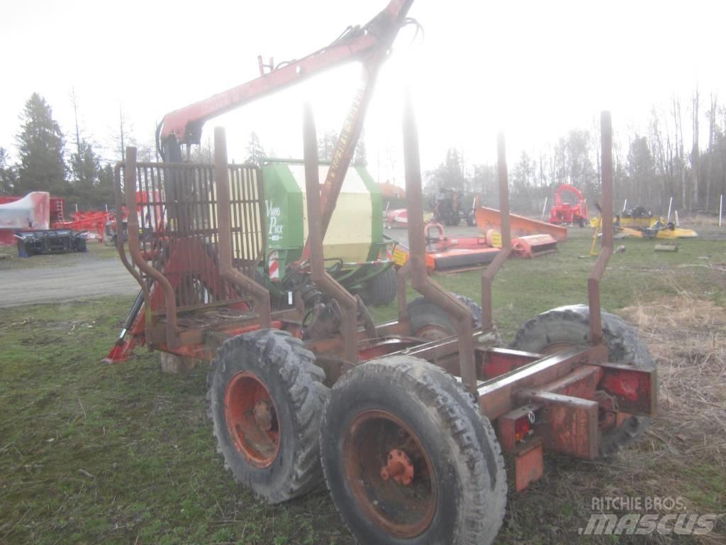 Patu 500 + Metsäkärry Przyczepy leśne