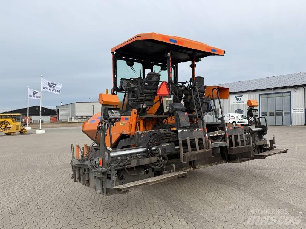CAT AP 555 E Rozściełacze do asfaltu