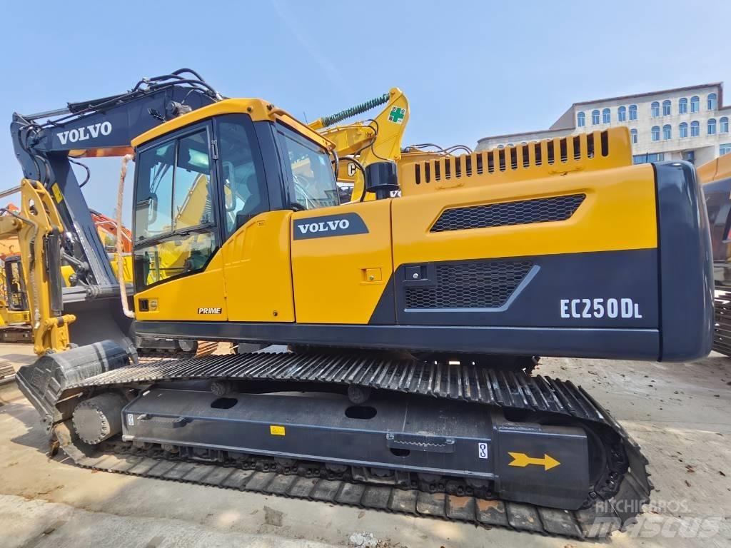 Volvo EC 250 D L Koparki gąsienicowe