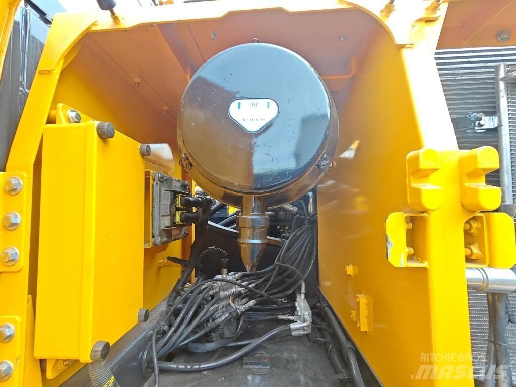 Volvo EC 250 D L Koparki gąsienicowe