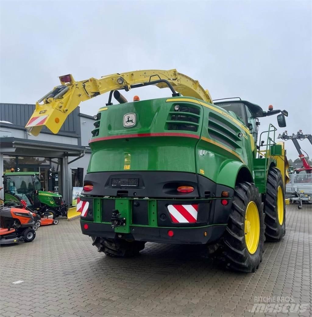 John Deere 8400 i Sieczkarnie samojezdne