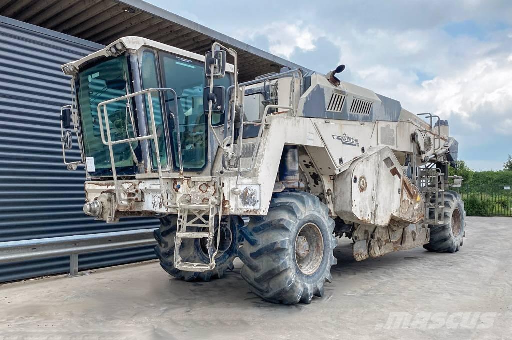Wirtgen WR 240 Recyklery do asfaltu