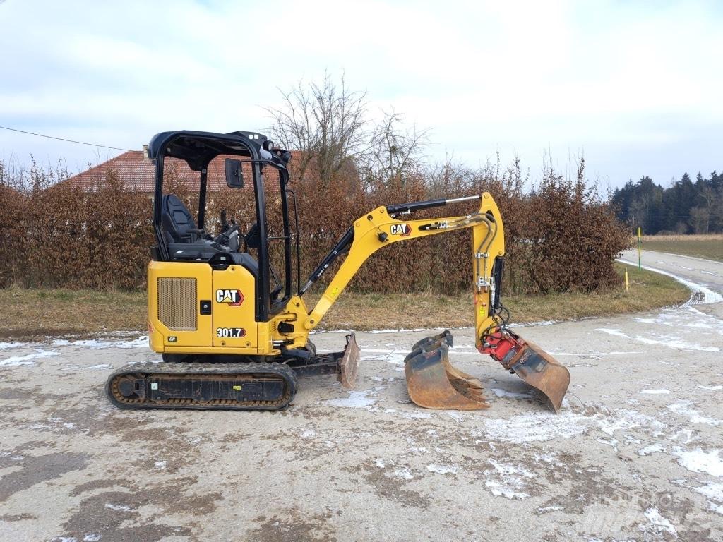 CAT 301.7 Minikoparki