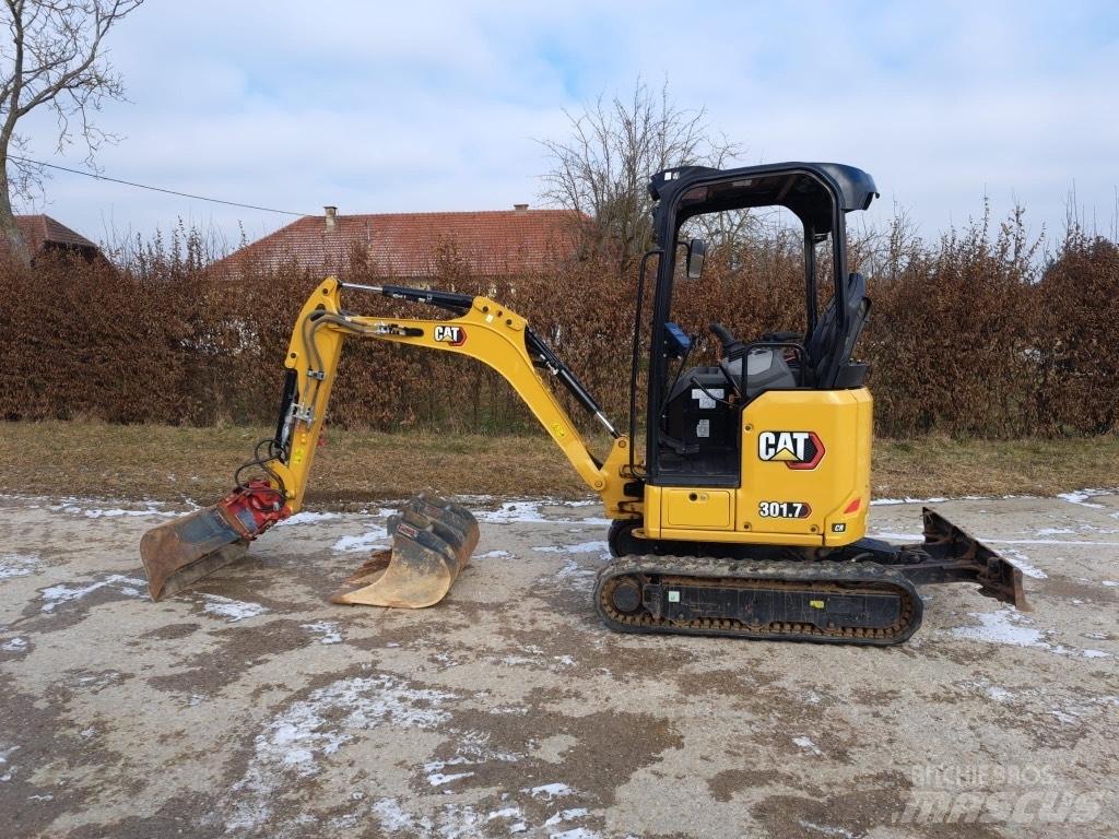 CAT 301.7 Minikoparki