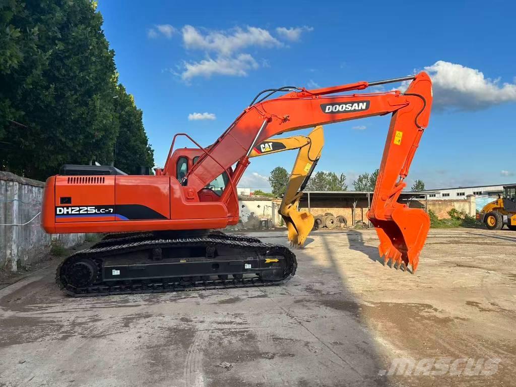 Doosan DH 225 LC-7 Koparki gąsienicowe