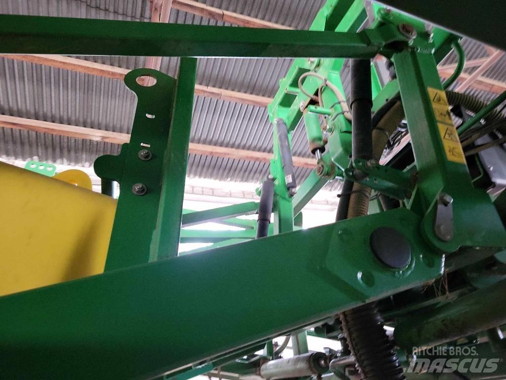 John Deere 732 Opryskiwacze zaczepiane