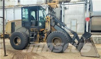 CAT IT 38 G Ładowarki kołowe