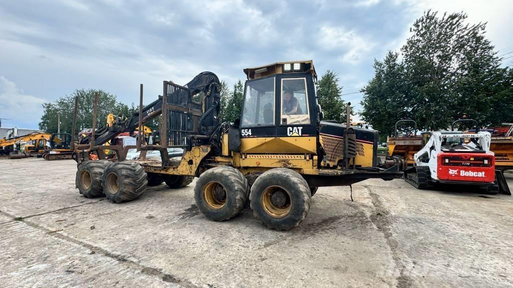 CAT 554 Forwardery