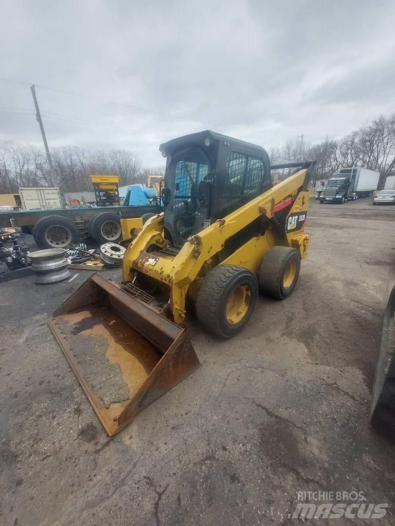 CAT 262D Ładowarki burtowe