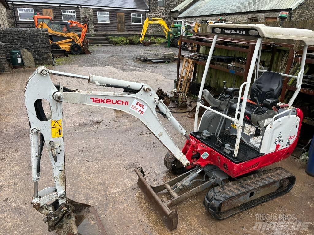 Takeuchi TB 216 Minikoparki