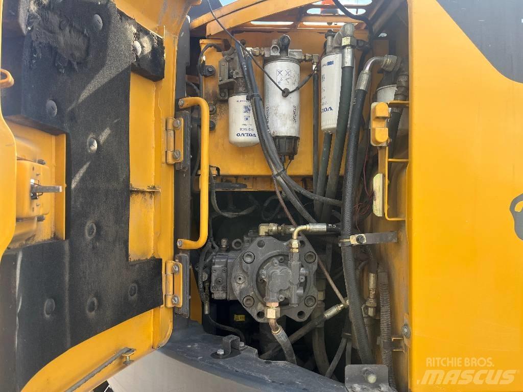 Volvo ECR 235 DL Koparki gąsienicowe