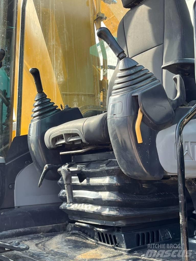 CAT 330 D L Koparki gąsienicowe