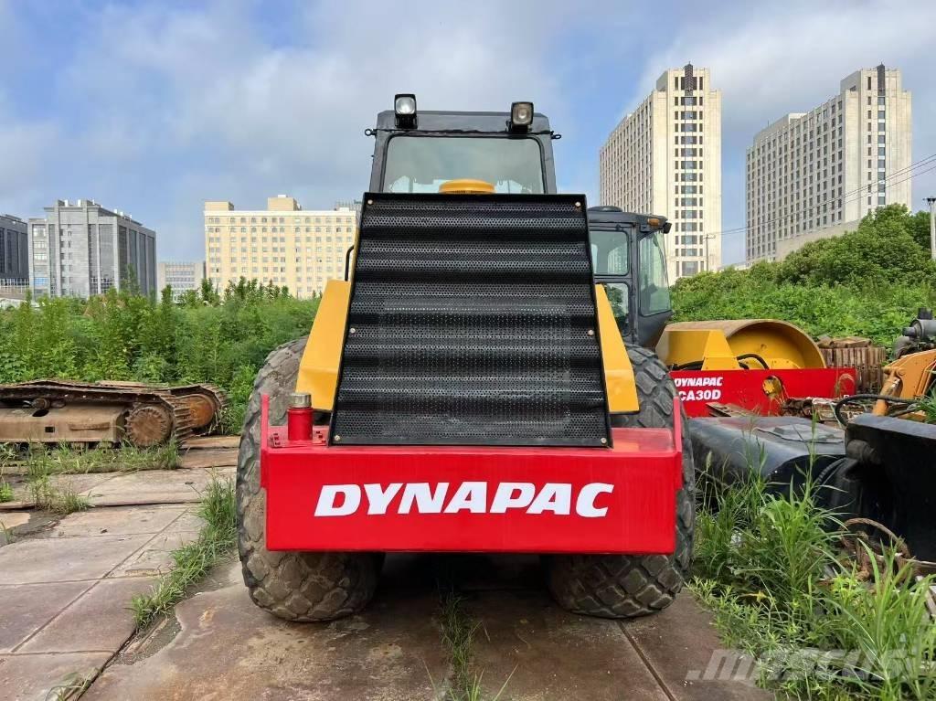 Dynapac CA 25 D Walce jednobębnowe