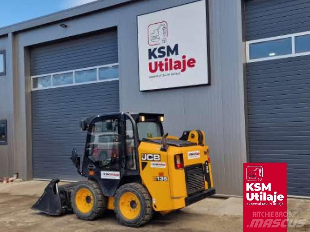 JCB 135 Ładowarki burtowe