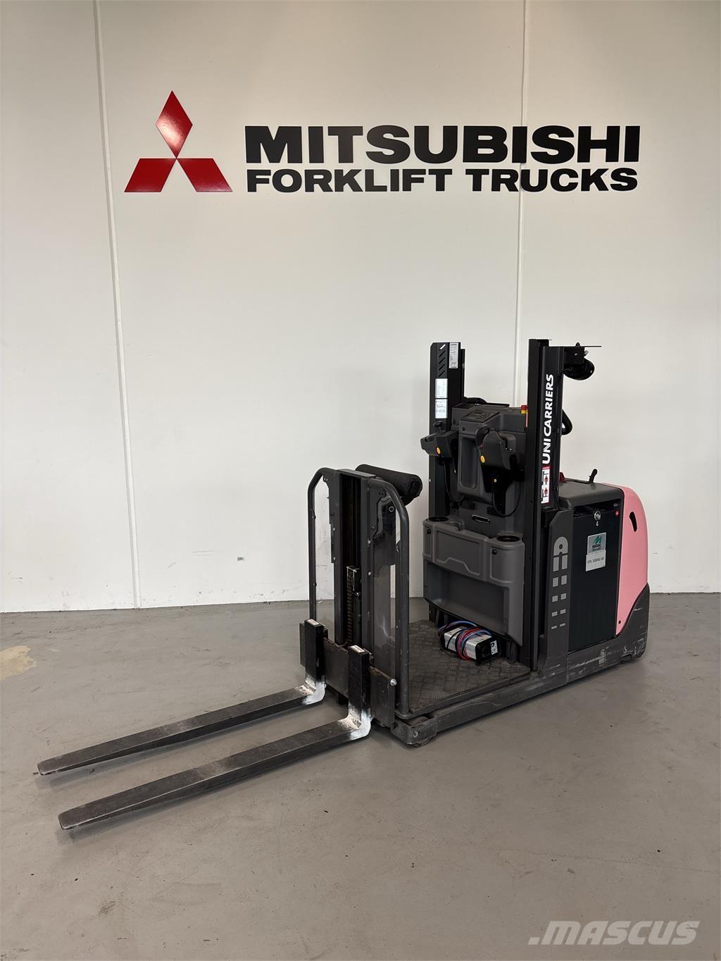 UniCarriers EPL100 Wózki kompletacyjne nisko unoszące