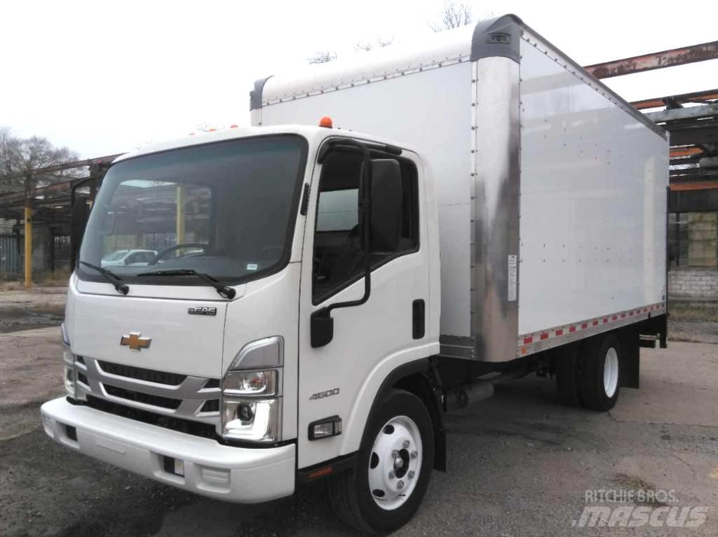 Chevrolet 4500 LCF Samochody ciężarowe ze skrzynią zamkniętą
