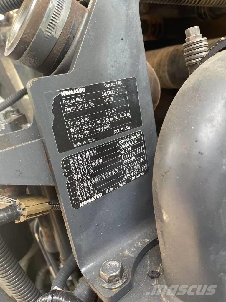 Komatsu PC 60-8 Koparki gąsienicowe