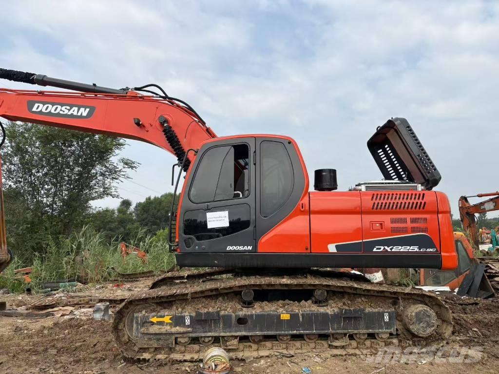 Doosan DX225LC-9C Koparki gąsienicowe