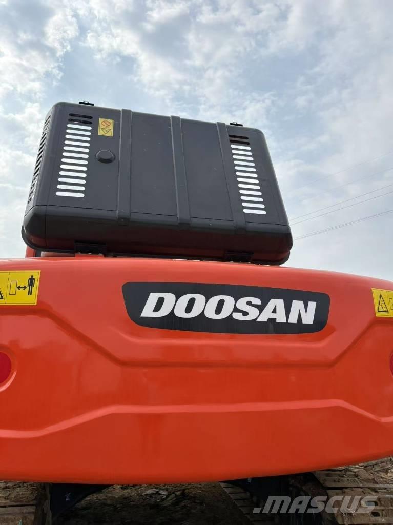 Doosan DX225LC-9C Koparki gąsienicowe