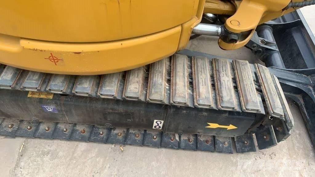 CAT 303 Koparki gąsienicowe