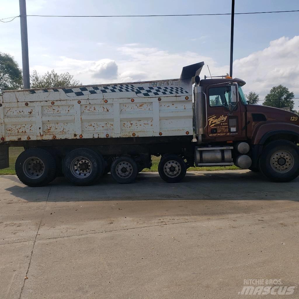 Mack CV 713 Wywrotki
