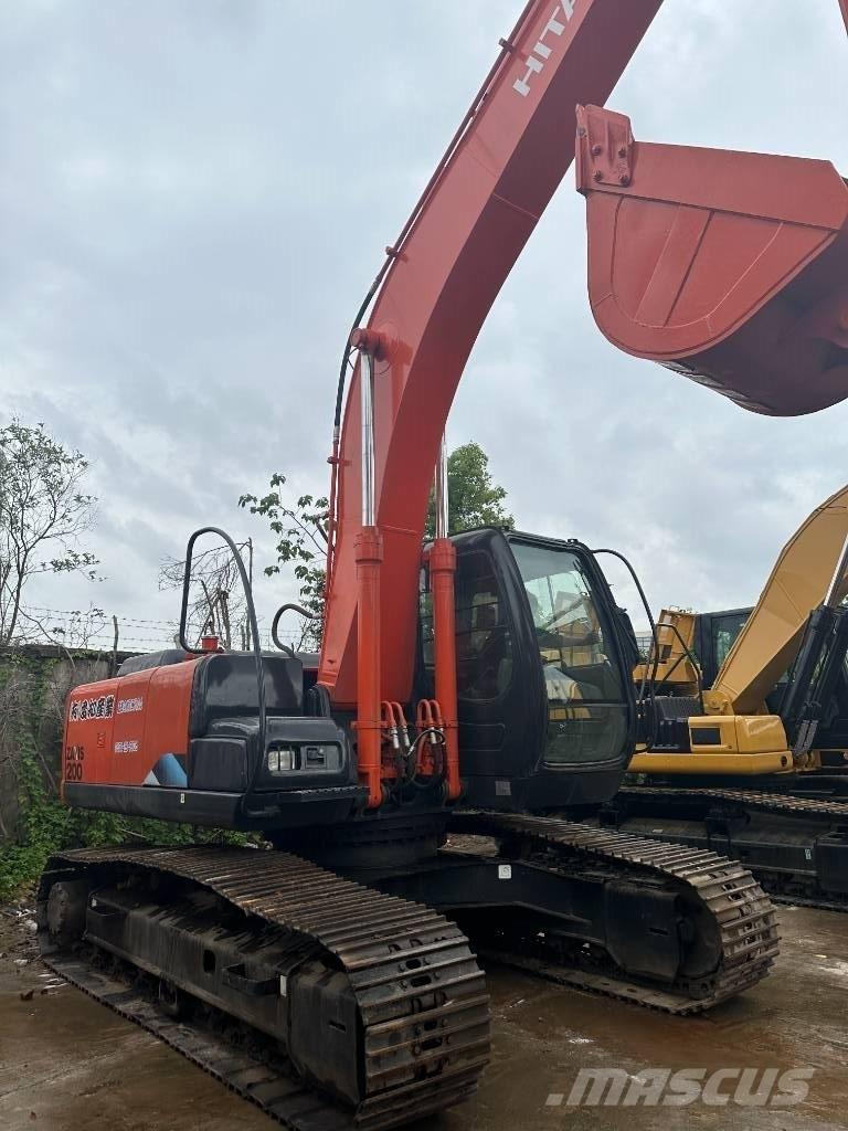 Hitachi ZX 200 Koparki gąsienicowe