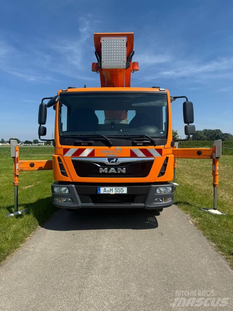 Palfinger P 300 KS Podnośniki koszowe