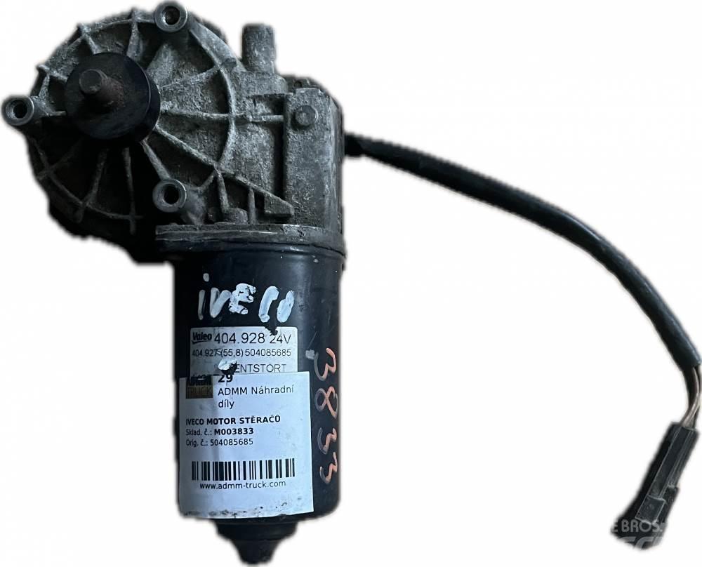 MOTOR STĚRAČŮ Silniki