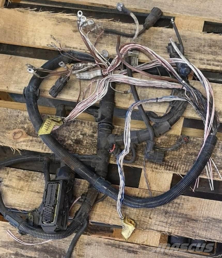  SVAZEK MOTORU Silniki