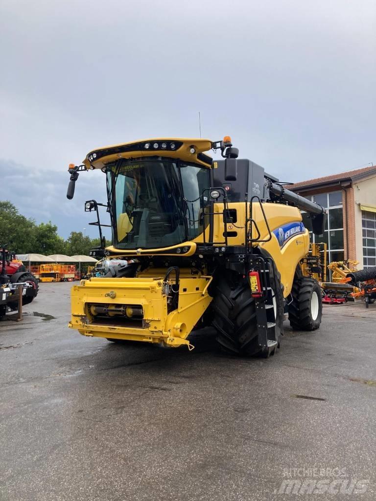 New Holland CR 8.90 Kombajny zbożowe