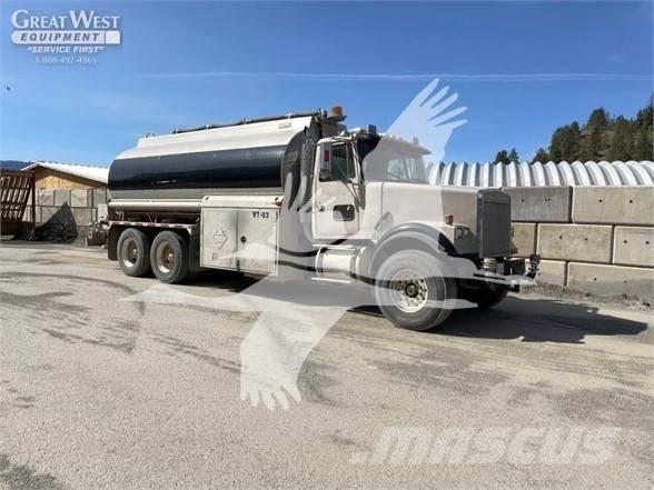 White/GMC WG Cysterna