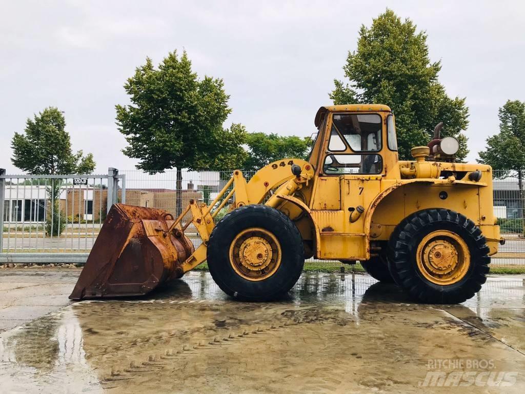 CAT 944 Ładowarki kołowe
