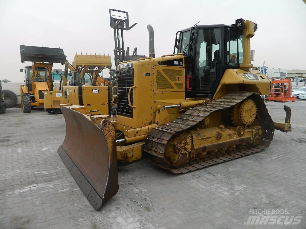 CAT D 6 N XL Spycharki gąsienicowe