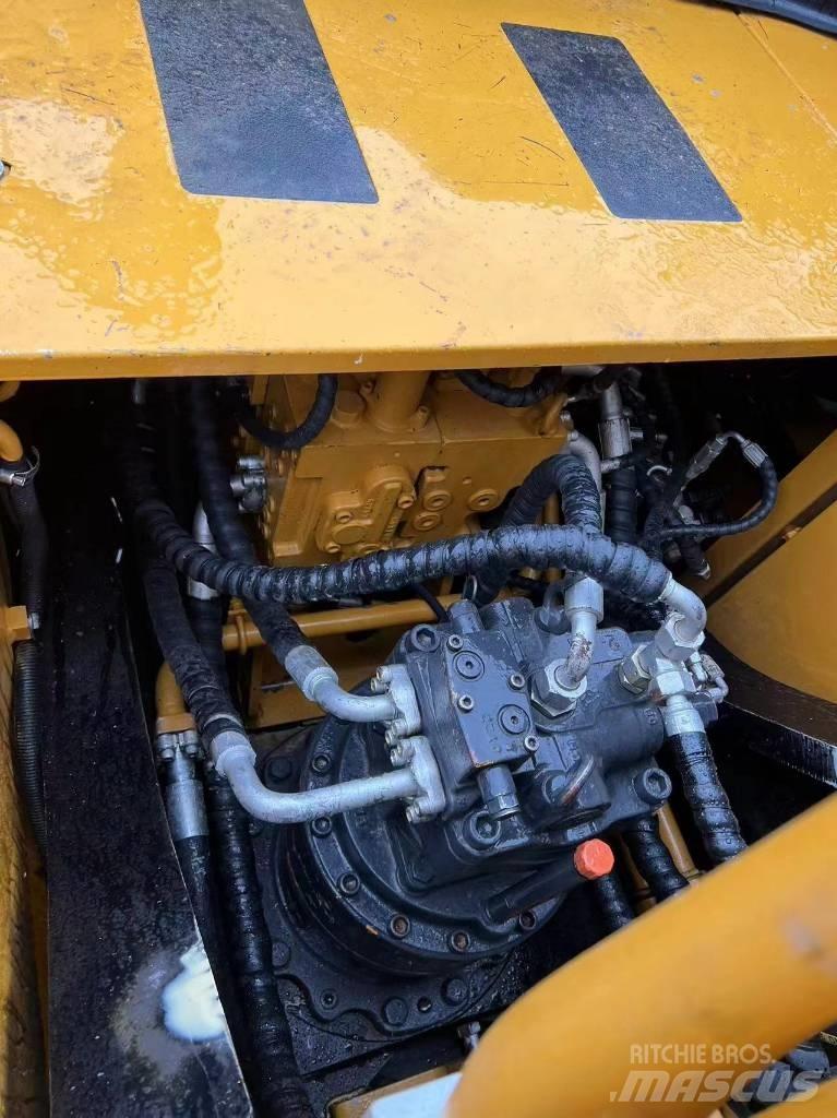 Sany SY 235 C Koparki gąsienicowe