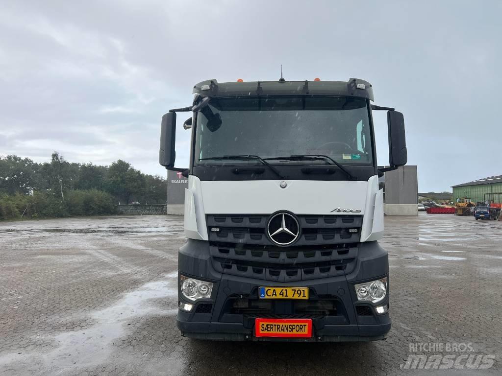 Mercedes-Benz 4153 Żurawie samochodowe
