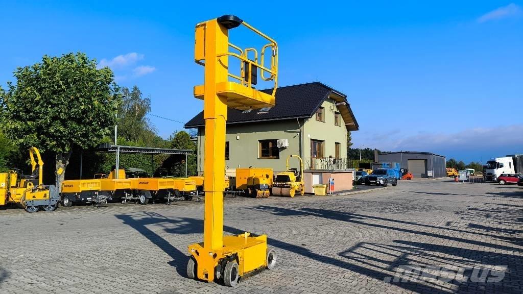 JLG 1230 ES Podnośniki masztowe
