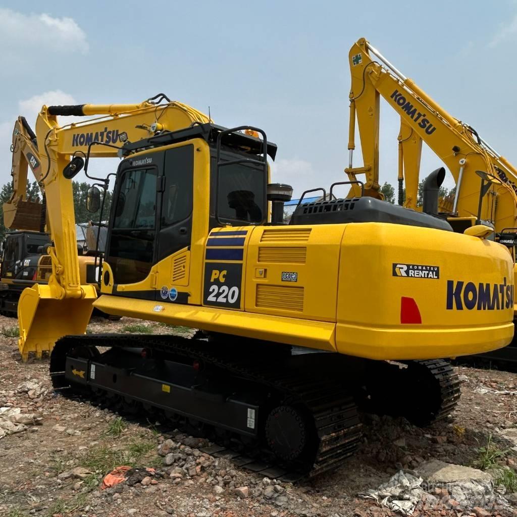 Komatsu 220-8 Koparki gąsienicowe