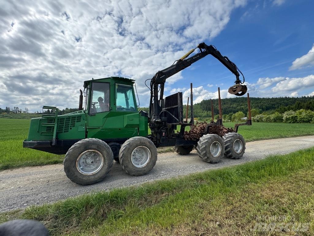Valmet 860 Forwardery
