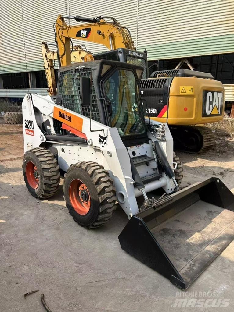 Bobcat S 220 Ładowarki burtowe
