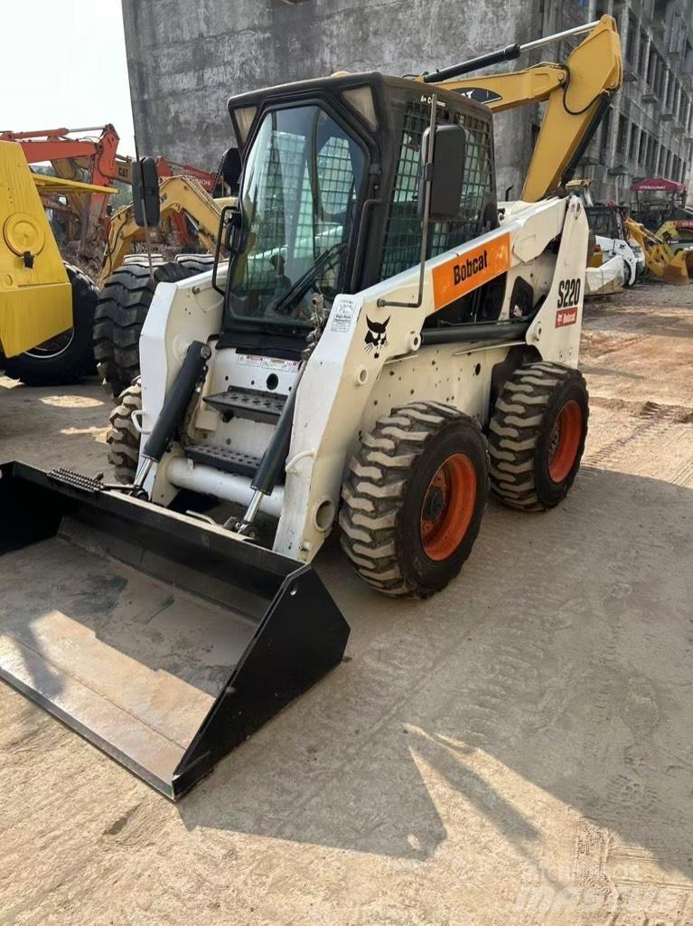 Bobcat S 220 Ładowarki burtowe