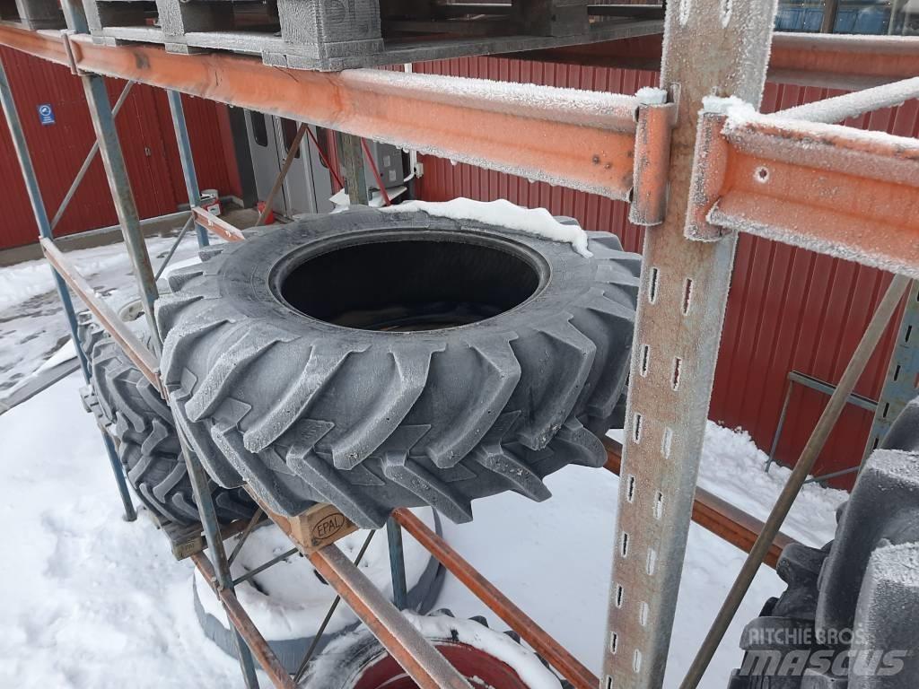 Michelin 18,4R34 Opony, koła i felgi