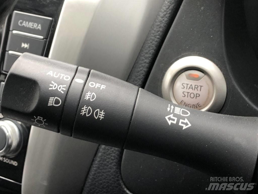 Nissan Navara Pick-upy / Pojazdy z otwieranymi burtami